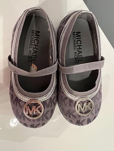 24 Beden gri Renk Michael Kors Kız Babet