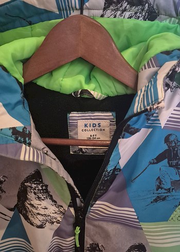 Desenli Kapüşonlu Erkek Çocuk kayak Mont - Görsel 5