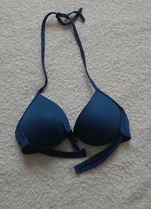 Bikini üstü 
