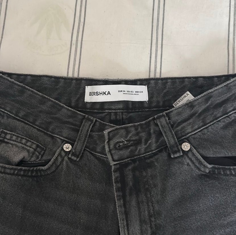BERSHKA siyah jean — görsel 2/6