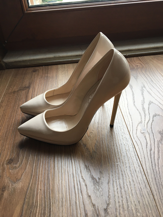 38 Beden Stiletto