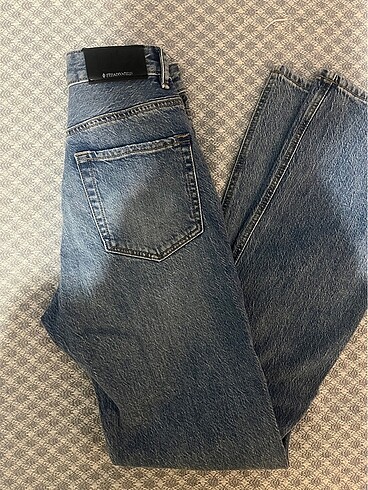 Stradivarius stradivarius d98 jean