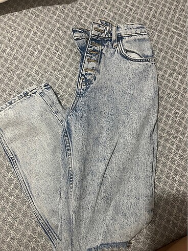 mango yırtık jean