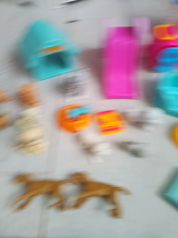 Pastel Renkli Küçük Oyuncak Hayvan Seti - Görsel 2