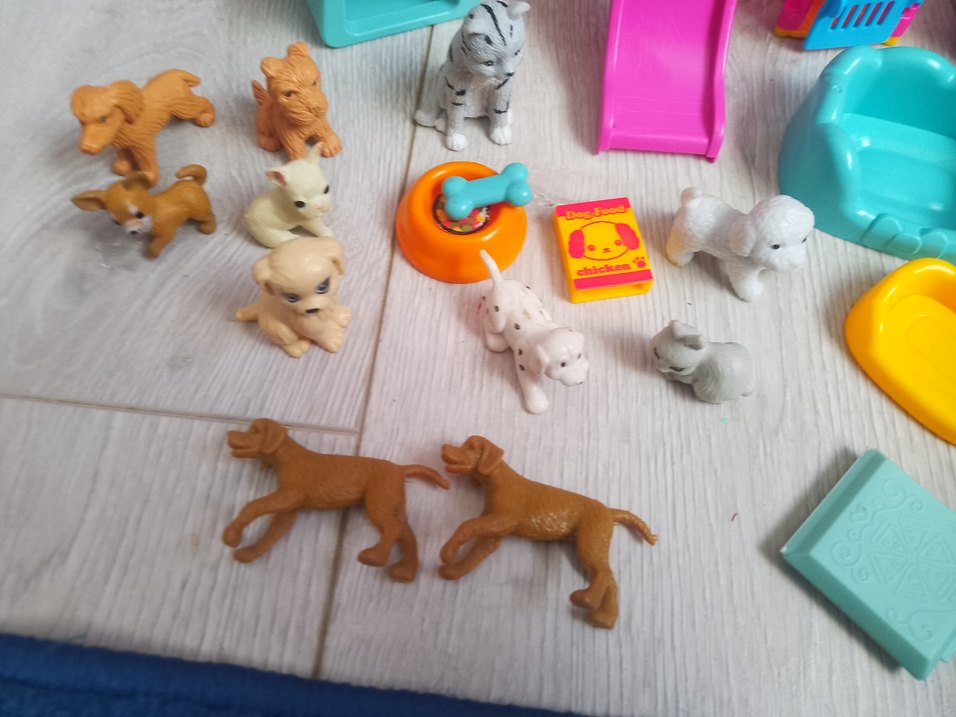 Pastel Renkli Küçük Oyuncak Hayvan Seti - Görsel 5