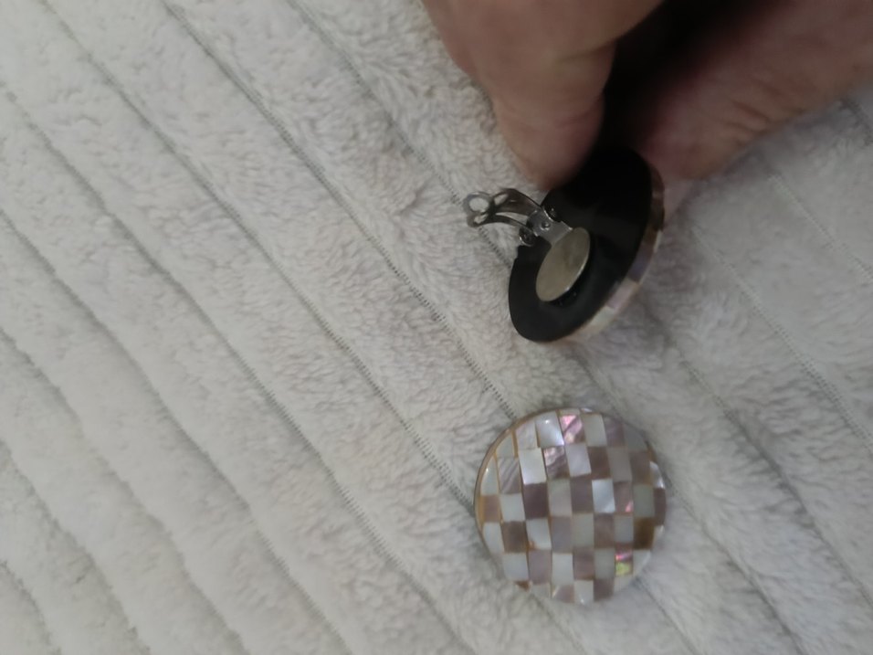 Düğmeli Bej Kareli Vintage Küpe - Görsel 2