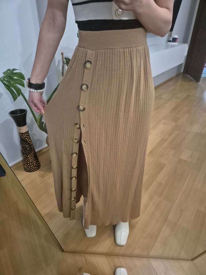 Bej Düğmeli Kadın Uzun Etek - Görsel 2