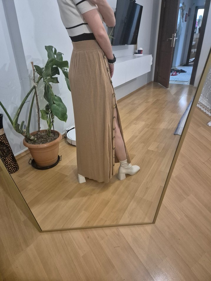 Bej Düğmeli Kadın Uzun Etek - Görsel 3