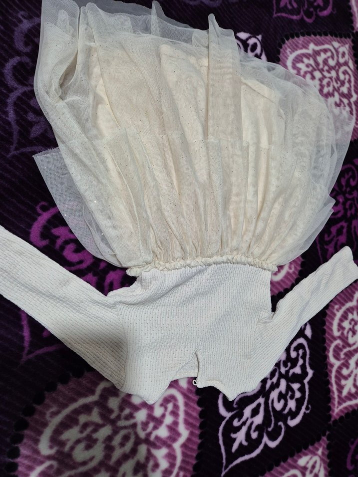 Uzun Kollu Beyaz Nakışlı Kız Elbisesi - Görsel 2