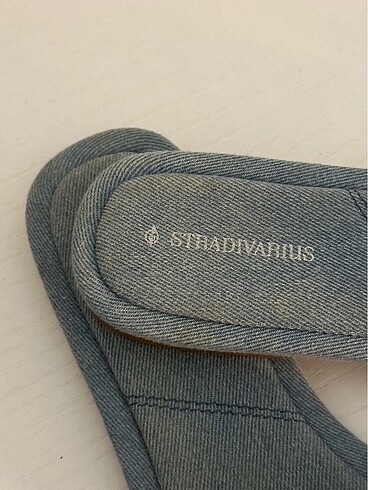 39 Beden stradivarius
