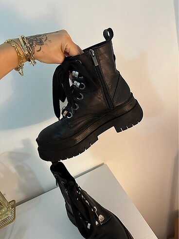 38 Beden bershka bot