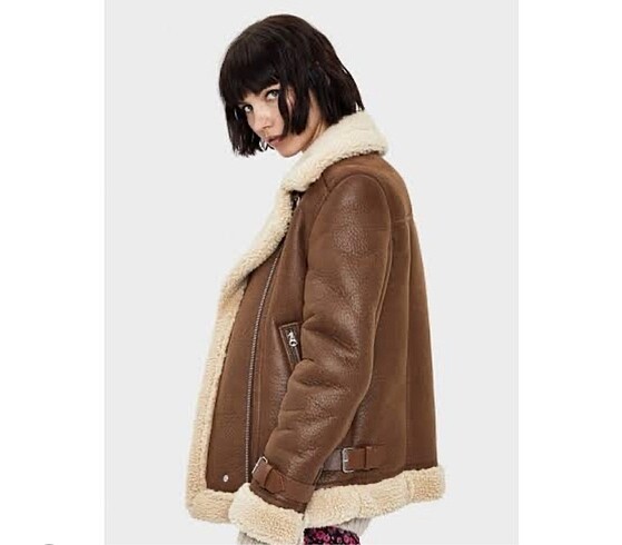 Bershka mont