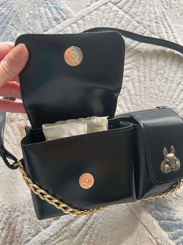 Siyah Çanta - Görsel 4