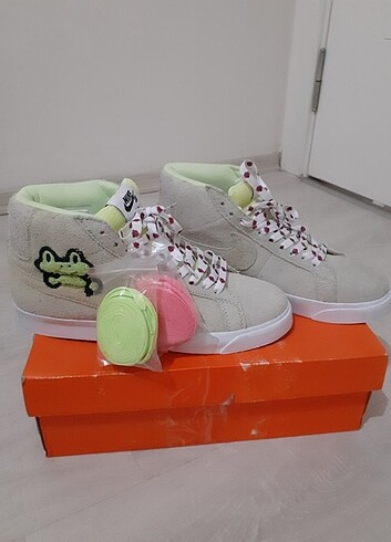 Nike ab frog