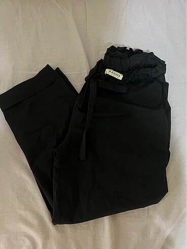 Stradivarius Manuka pantolon