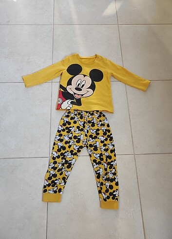 Bebek Lisanslı Pijama Takımı