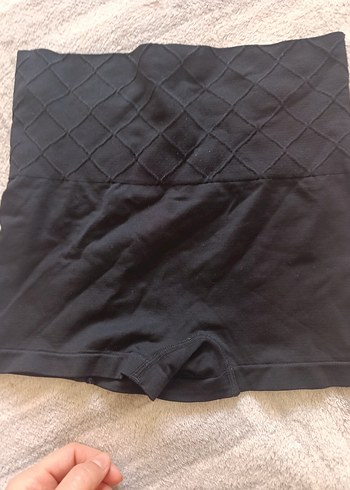 Siyah Mini Elastik Şortu - Görsel 3