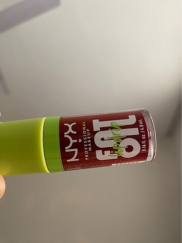 Nyx fat oil
