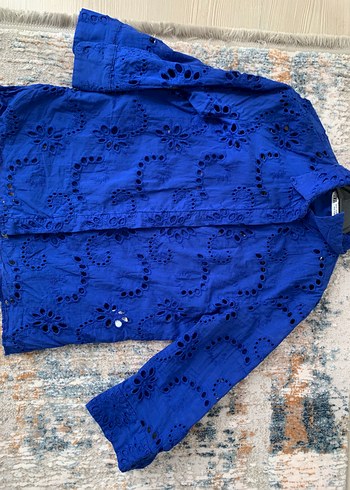 xs Beden ZARA FİSTO İşlemeli Mavi Kısa Poplin Gömlek