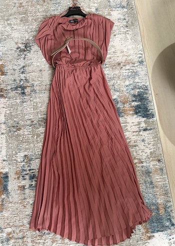 Zara Pembe Piliseli Uzun kemerli Elbise - Görsel 2