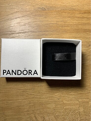 PANDORA CHARM KUTUSU