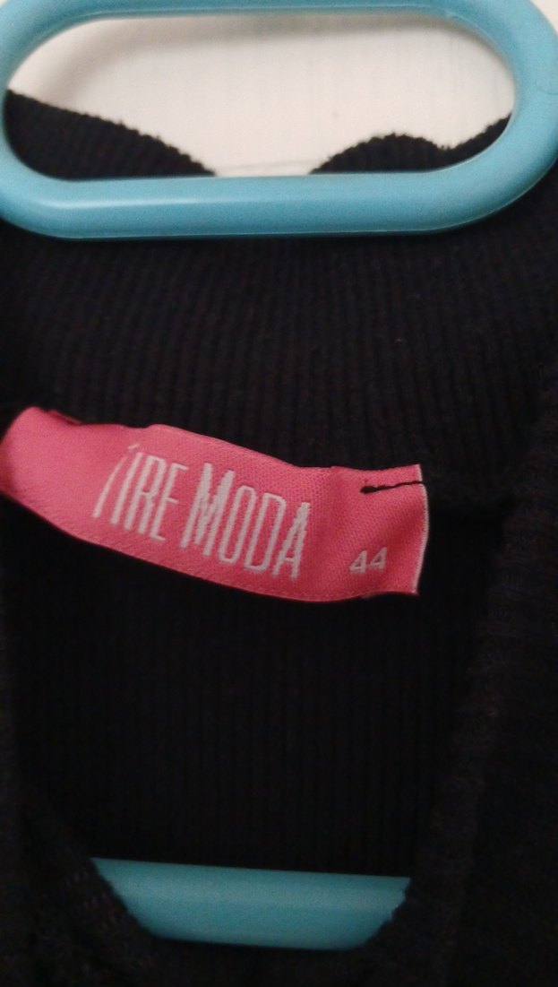 Siyah Yüksek Yaka Uzun Kollu Midi Triko Elbise - Görsel 3