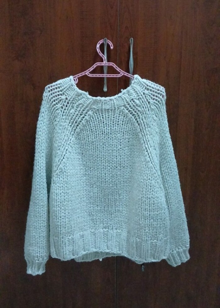 Sırt dekolteli kazak - Görsel 2