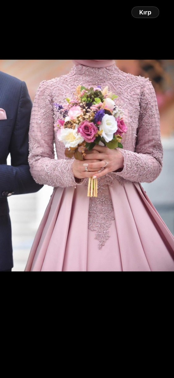 Pudra Pembe Çiçekli Uzun Drapeli Nişan Elbisesi - Görsel 3