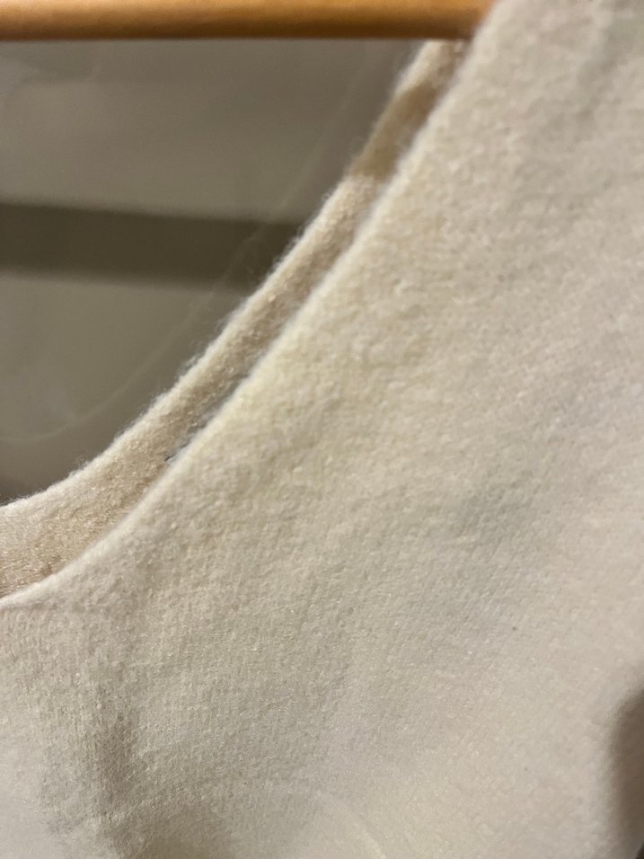 Beyaz V Yaka Örgü Kadın Süveter 2 Adet yüN - Görsel 2