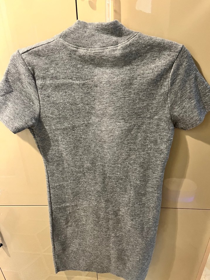 Gri Kısa Kollu Yüksek Yakalı Kadın elbise - Görsel 3