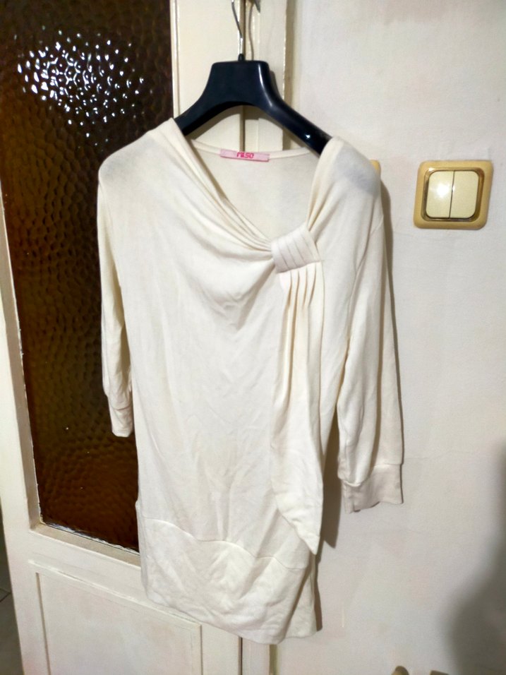 Uzun Kollu V Yaka Beyaz Hemşire Önlüğü - Görsel 3