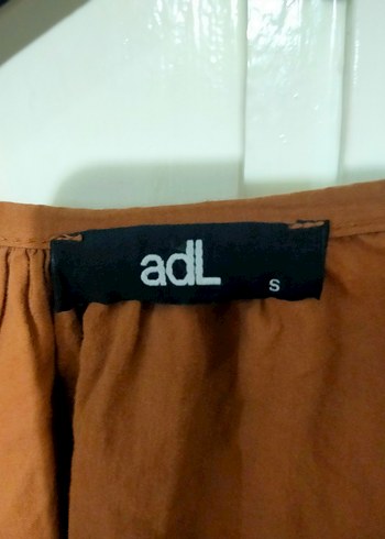 Düğmeli V Yaka Keten Kadın Gömlek adl - Görsel 2