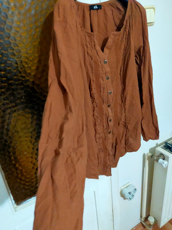 Düğmeli V Yaka Keten Kadın Gömlek adl - Görsel 3