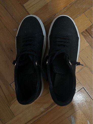 Vakko sneaker