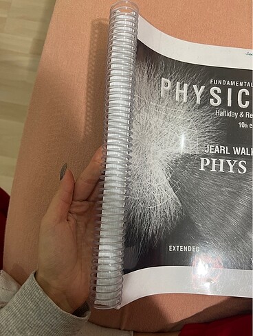  Fundamentals of Physics
