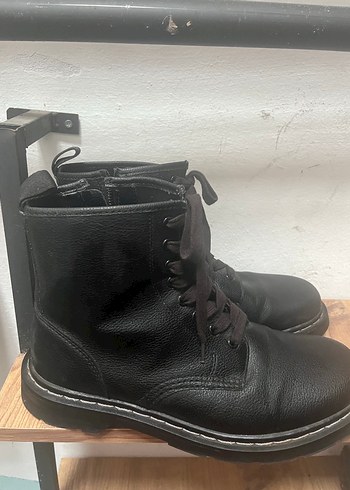 Pull Bear siyah erkek bot - Görsel 2