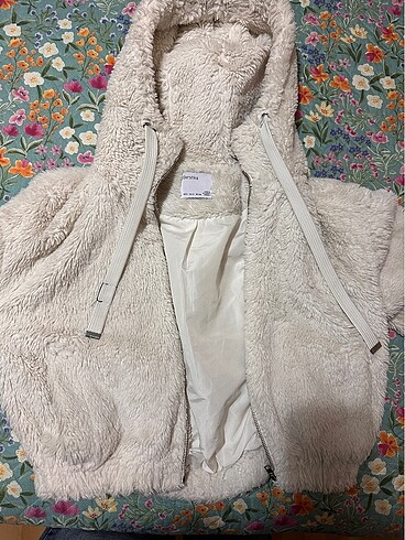 Bershka Peluş Mont