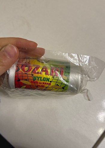 Özarı 3 Katlı 50 Gr Naylon Dikiş Nakış İpliği - Görsel 2