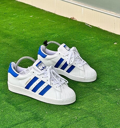 ADIDAS SUPERSTAR