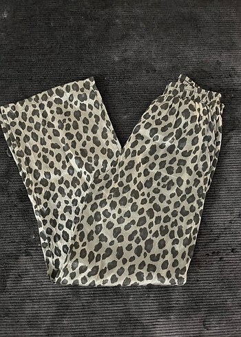 Gri Leopar Desenli Kadın Kumaş Pantolon