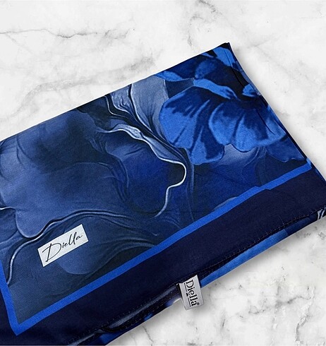 Desenli şal - Görsel 2