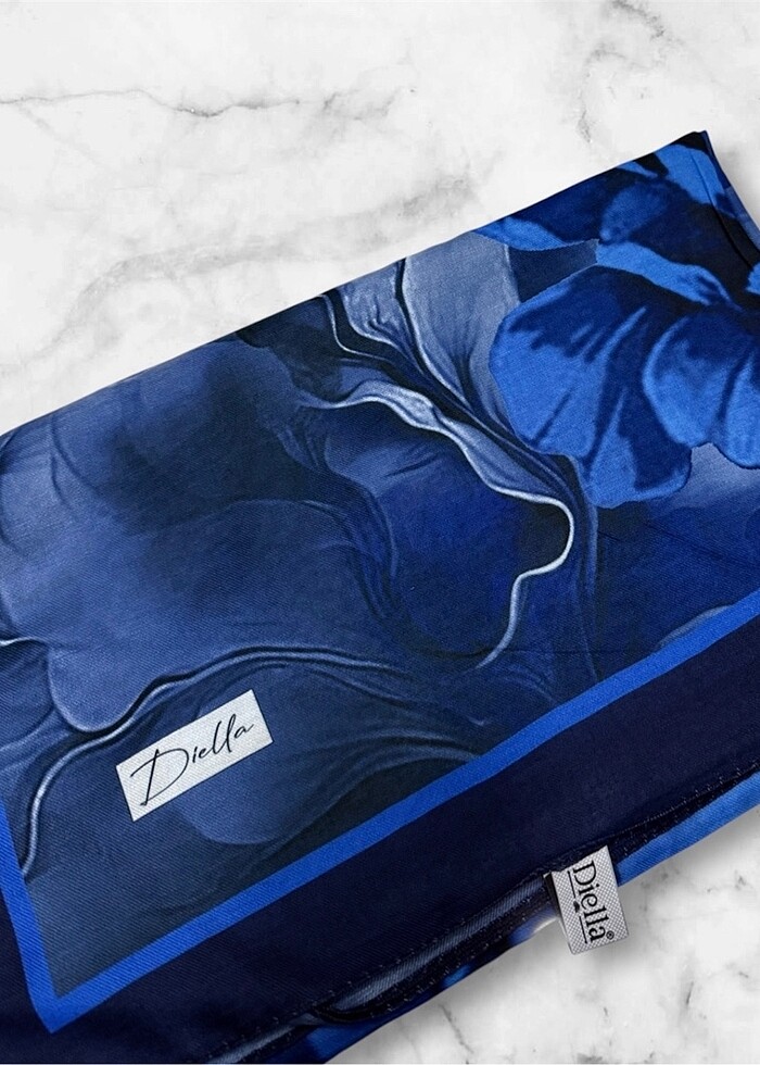 Desenli şal - Görsel 2