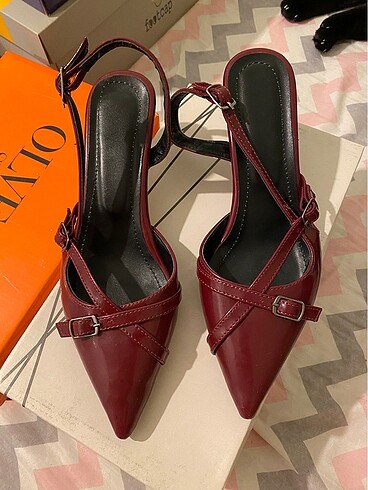 37 Beden bordo Renk Bordo Sandalet
