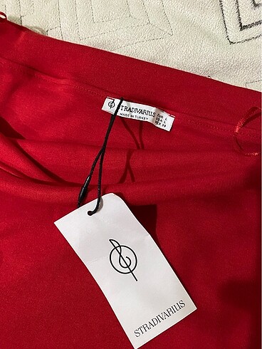 l Beden Stradivarius Kırmızı Elbise