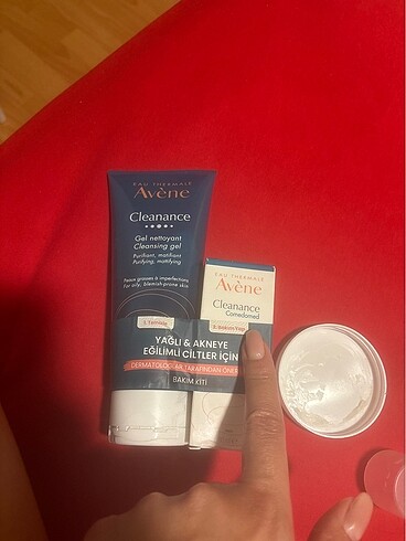 Avene cleanance set comedomed