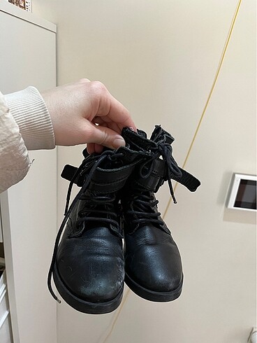 25 Beden Zara bot