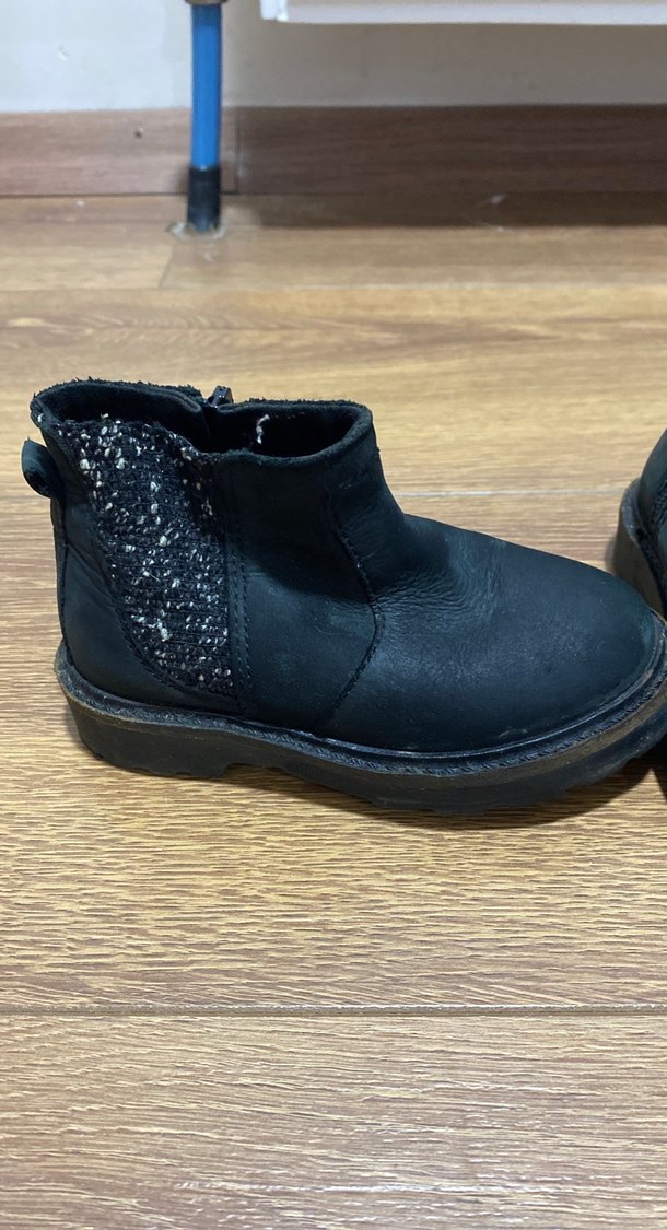 Kız Çocuk Siyah Lastik Zincirli Bot - Görsel 2