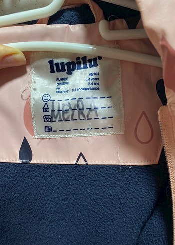 Kız Çocuk Pembe Desenli Yağmurluk - Görsel 3