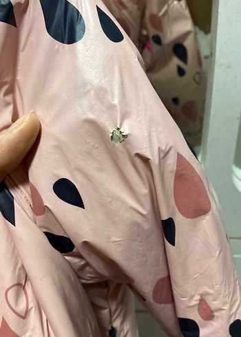 Kız Çocuk Pembe Desenli Yağmurluk - Görsel 4