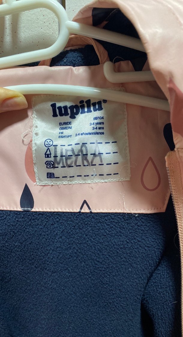 Kız Çocuk Pembe Desenli Yağmurluk - Görsel 3